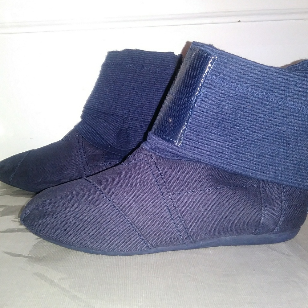 Toms Wrap Boots *retired*